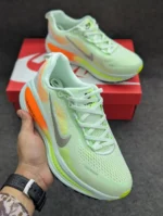 Nike Vomero 18 | Grade 1:1 - Image 3