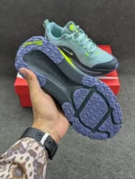 Nike Vomero 18 | Grade 1:1 - Image 5