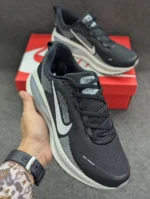 Nike Vomero 18 | Grade 1:1 - Image 3