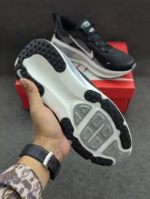 Nike Vomero 18 | Grade 1:1 - Image 5